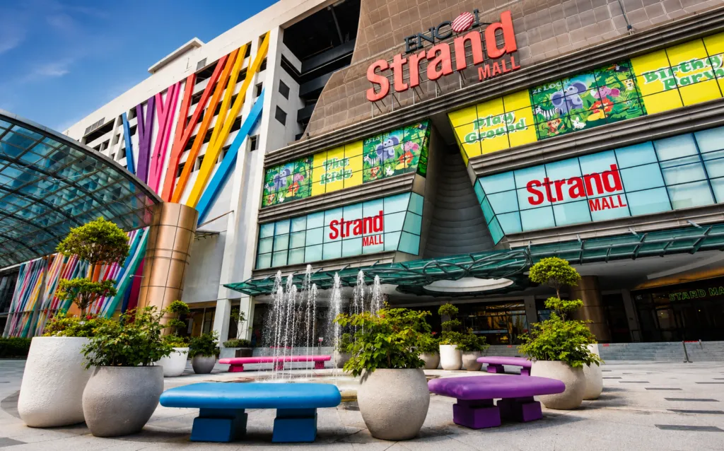 Strand Mall